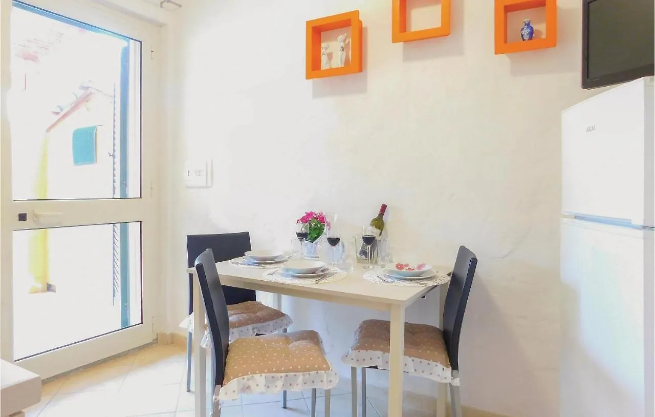 Nice Apartment In Gonnesa With Wifi 0*,  意大利